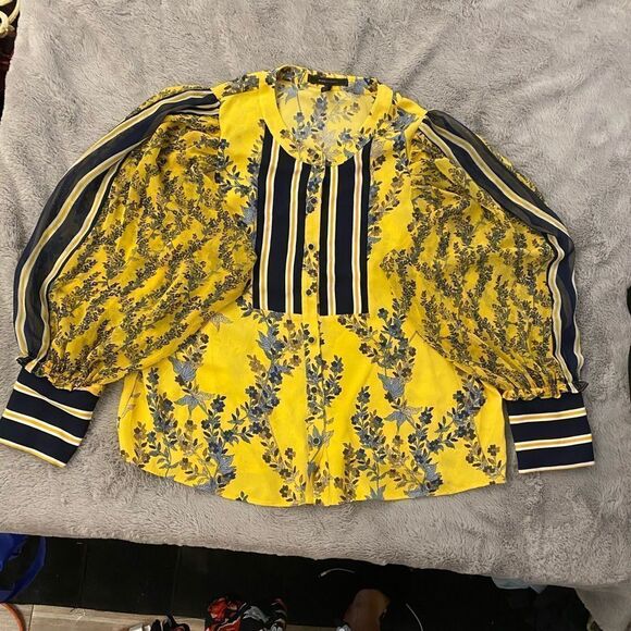 BCBGMaxAzria Yellow and Blue Floral Blouse - Picture 11 of 12